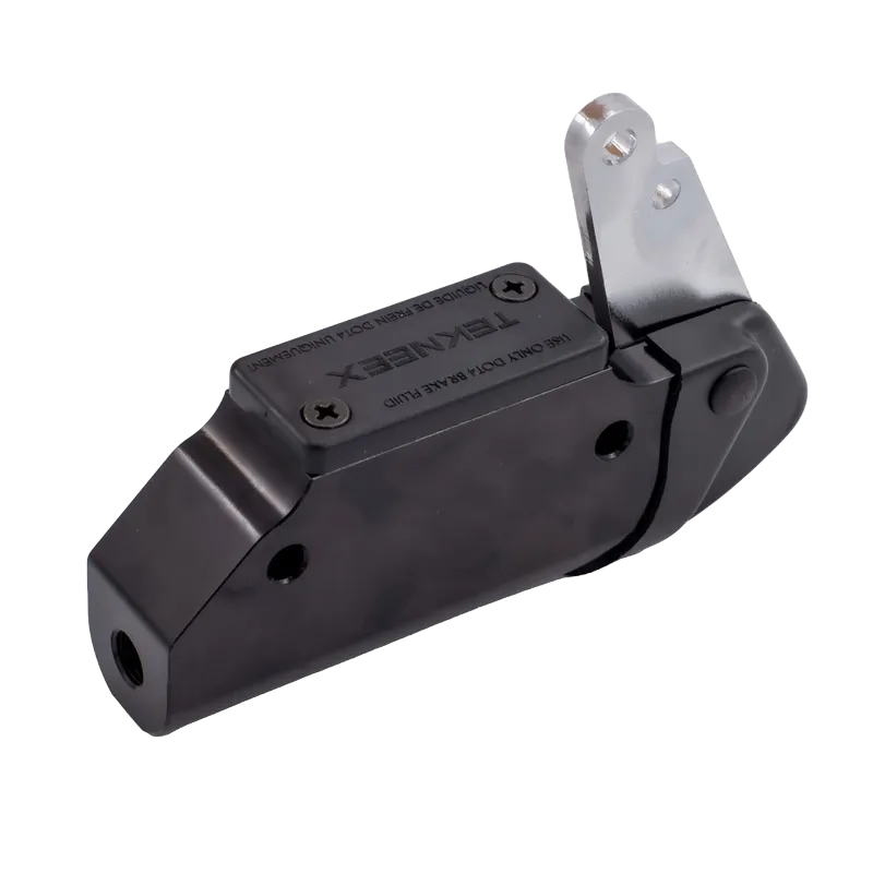 MASTER CYLINDER
