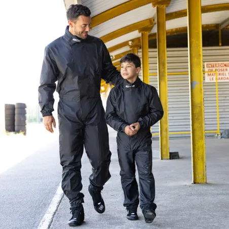 BLACK BOX'S RAIN SUIT